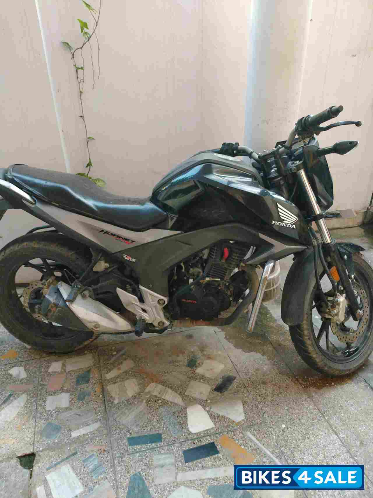 Honda CB Hornet 160R