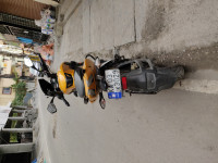 Yellow Bajaj Pulsar 200 NS