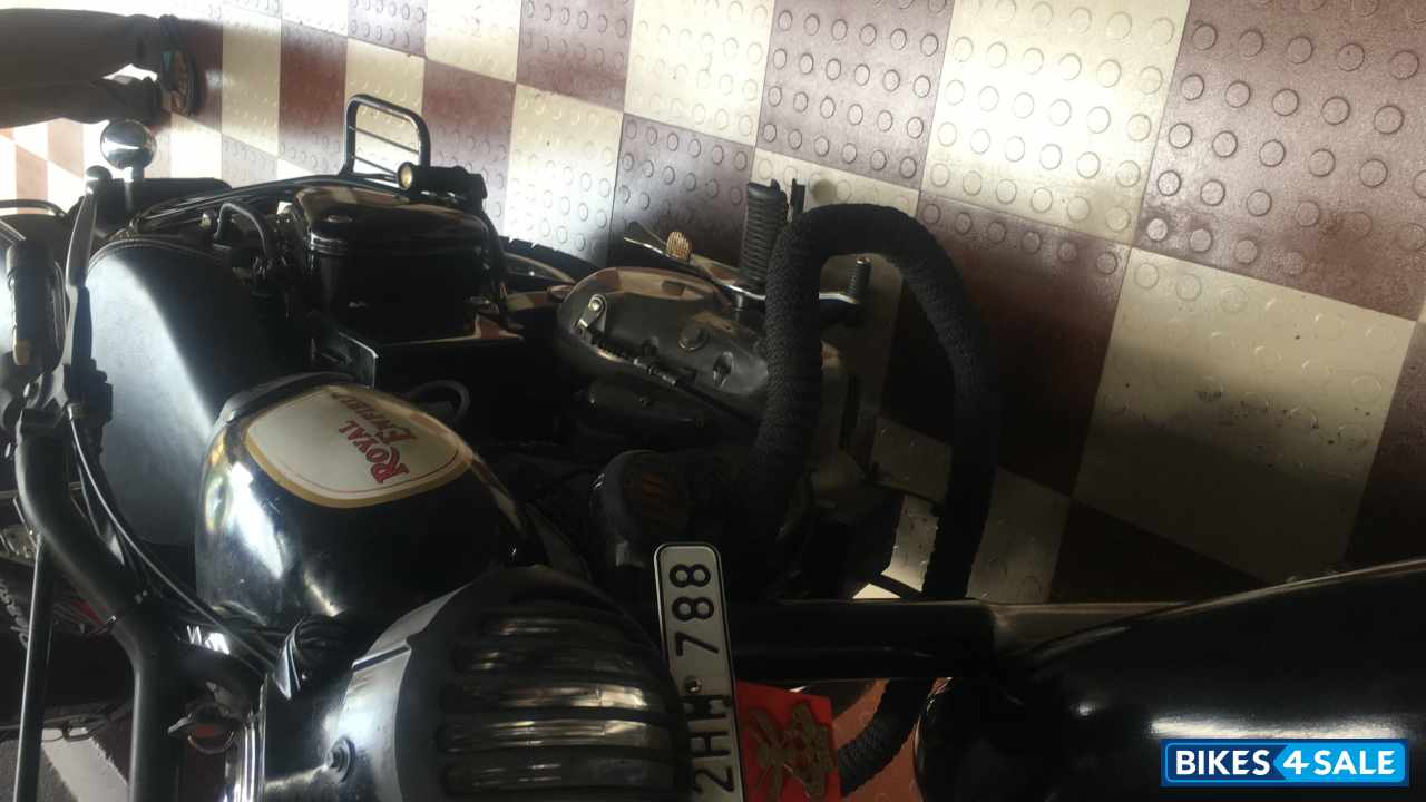 Black Royal Enfield Classic 350