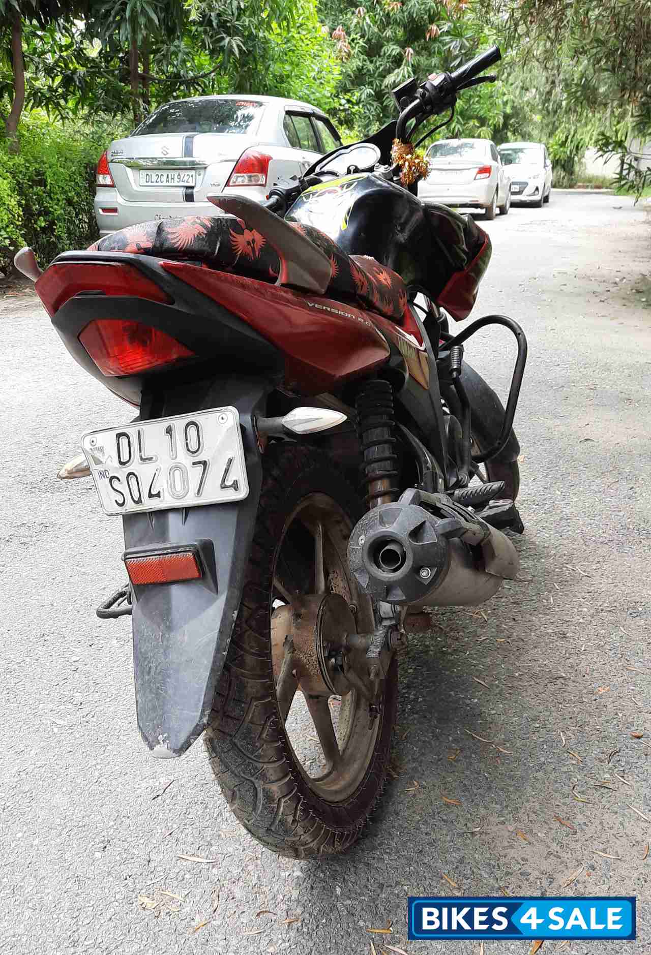 Black And Red Yamaha SZ-RR V2