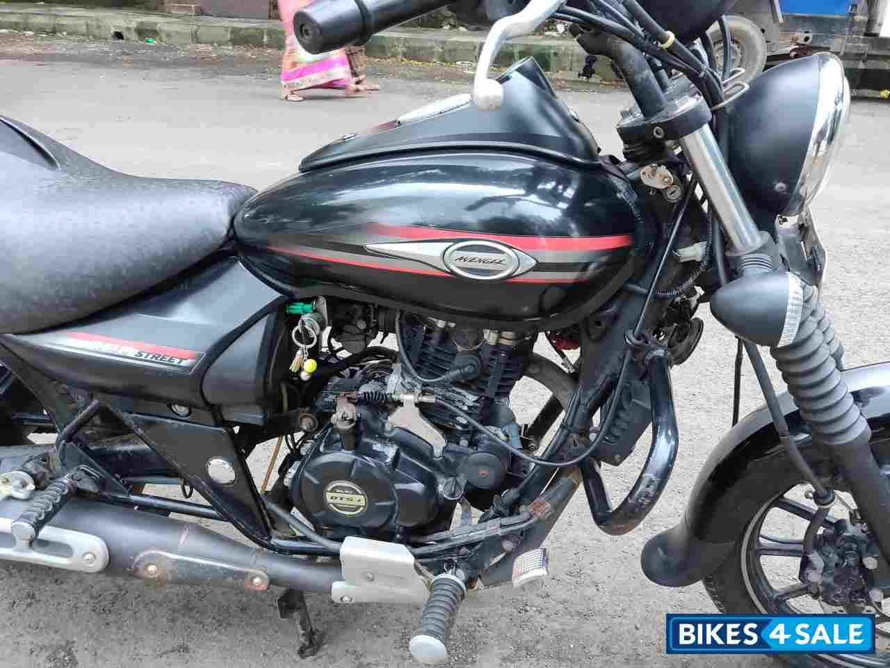 Bajaj Avenger Street 220