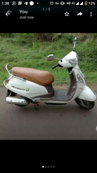 White Suzuki Access 125 Special Edition