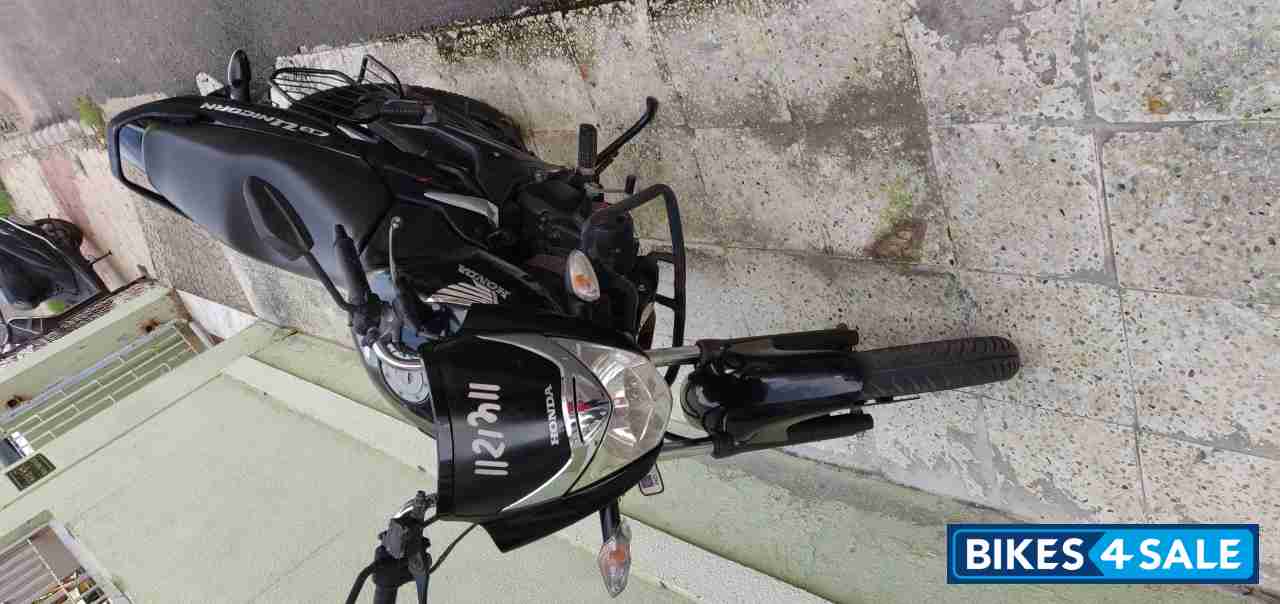 Black Honda CB Unicorn