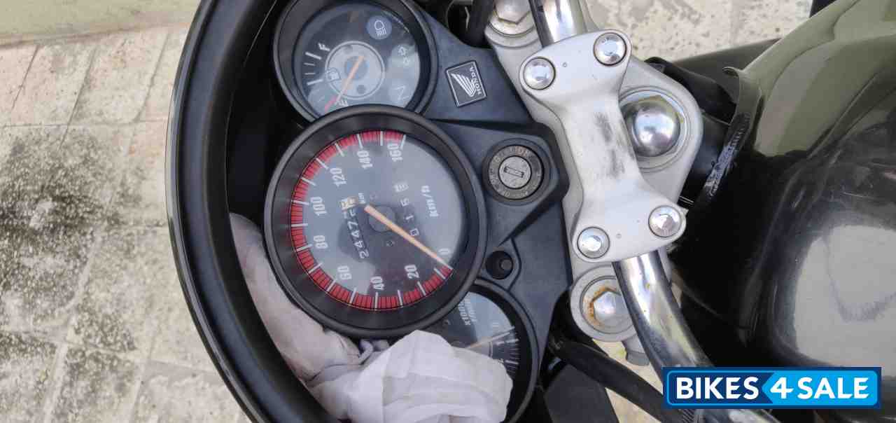 Black Honda CB Unicorn