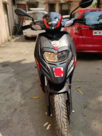 Matt Black Aprilia SR 150