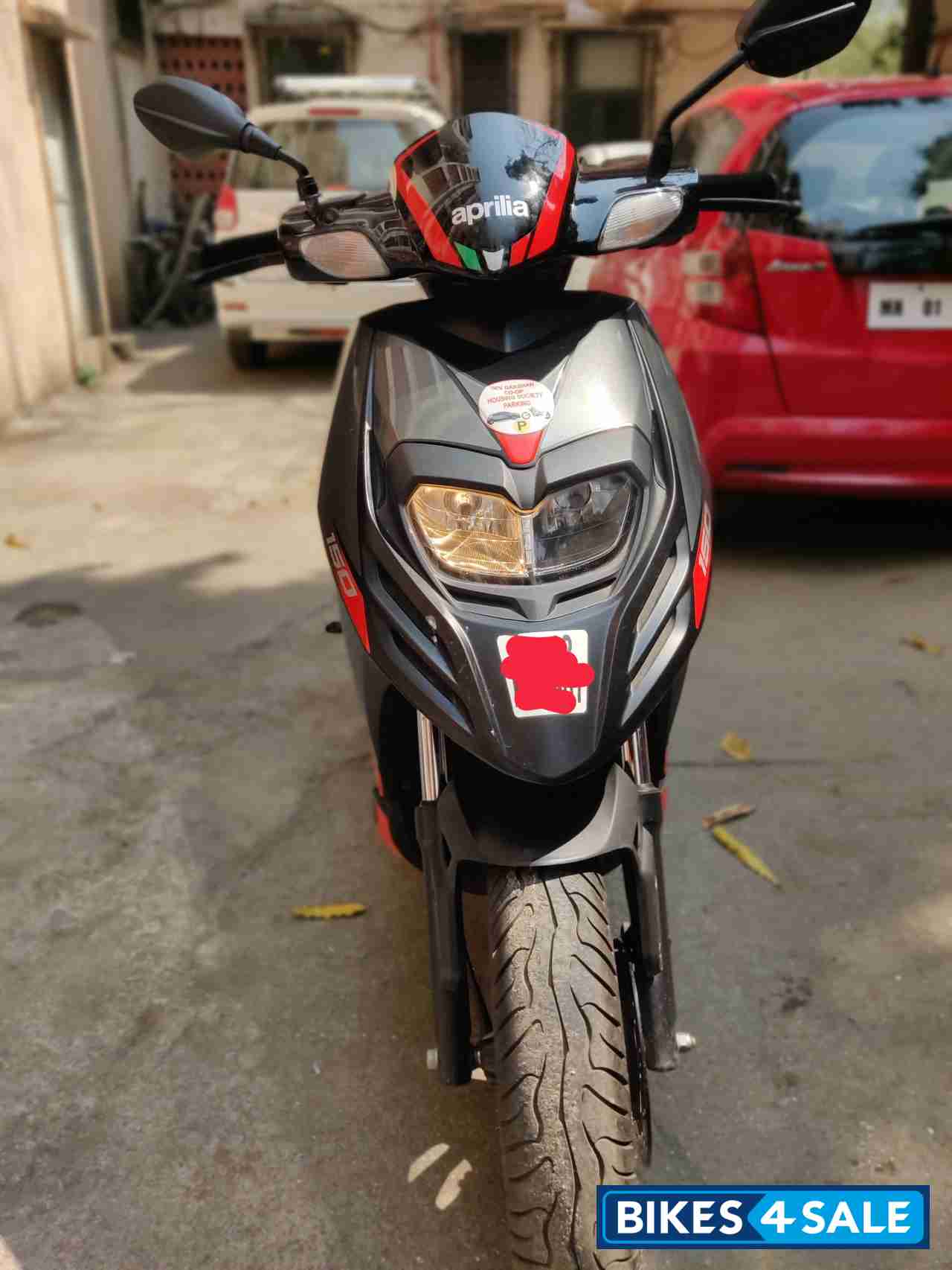 Matt Black Aprilia SR 150