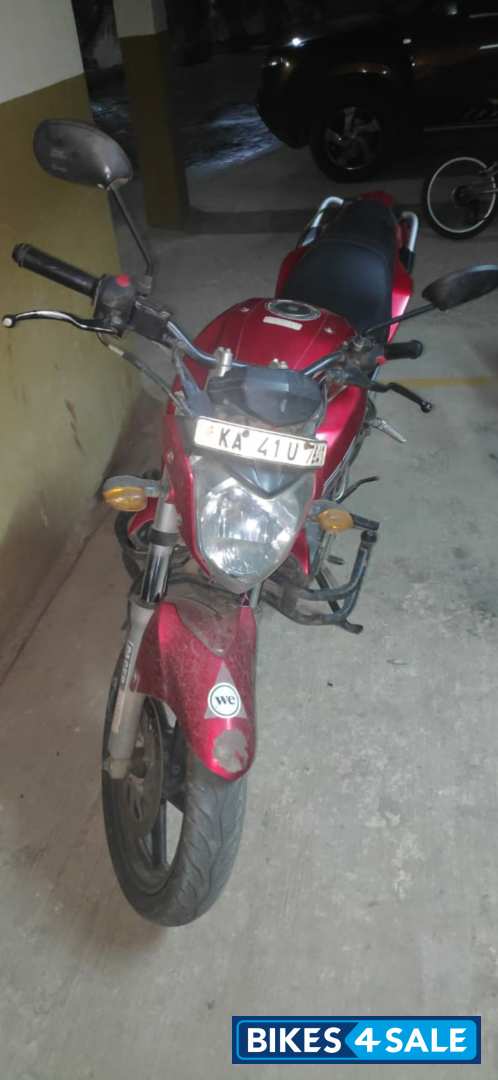 Red Yamaha FZ16