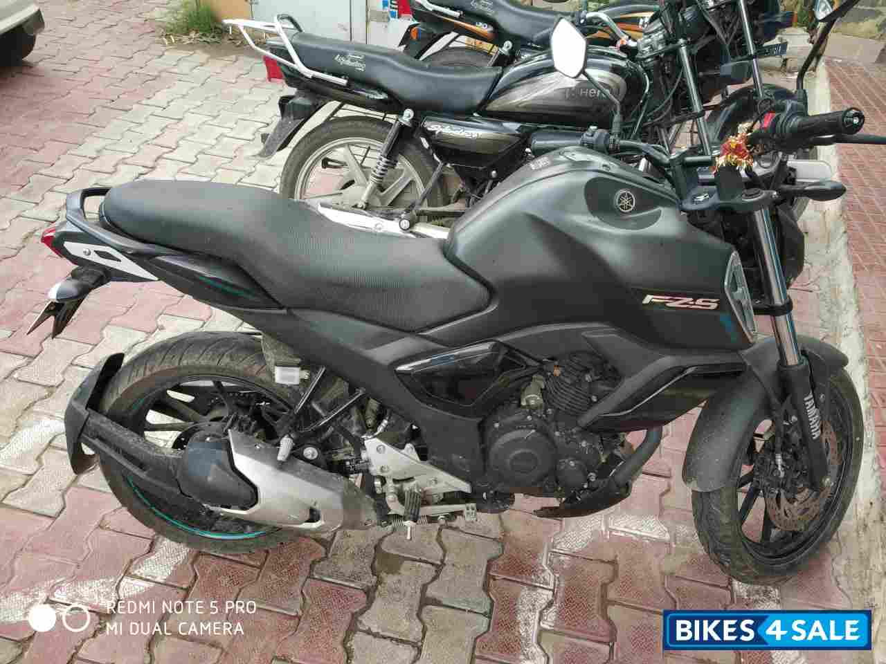 Black Yamaha FZ-S FI V3