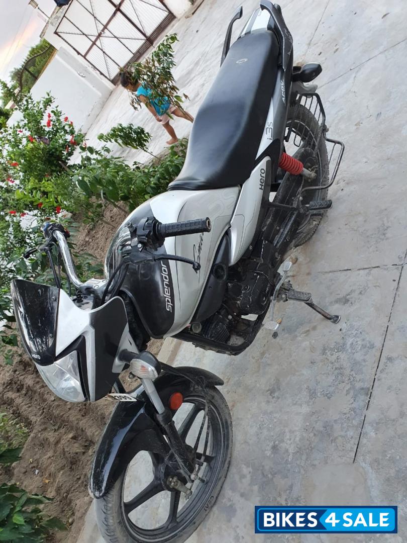 Silver Black Hero Splendor iSmart