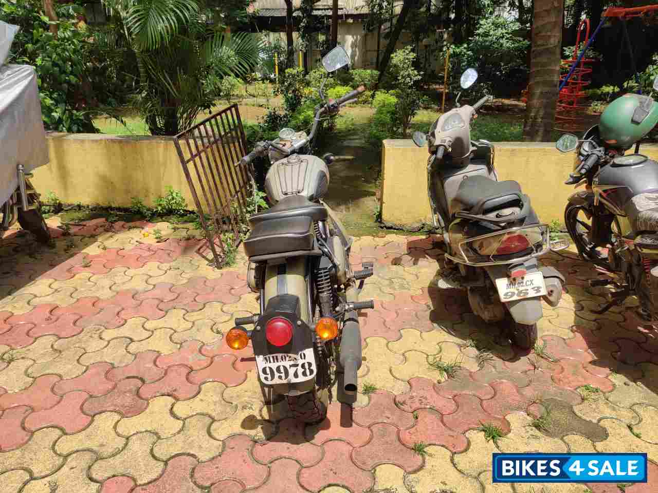 Royal Enfield Classic Desert Storm