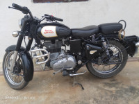 Black Royal Enfield Classic 350