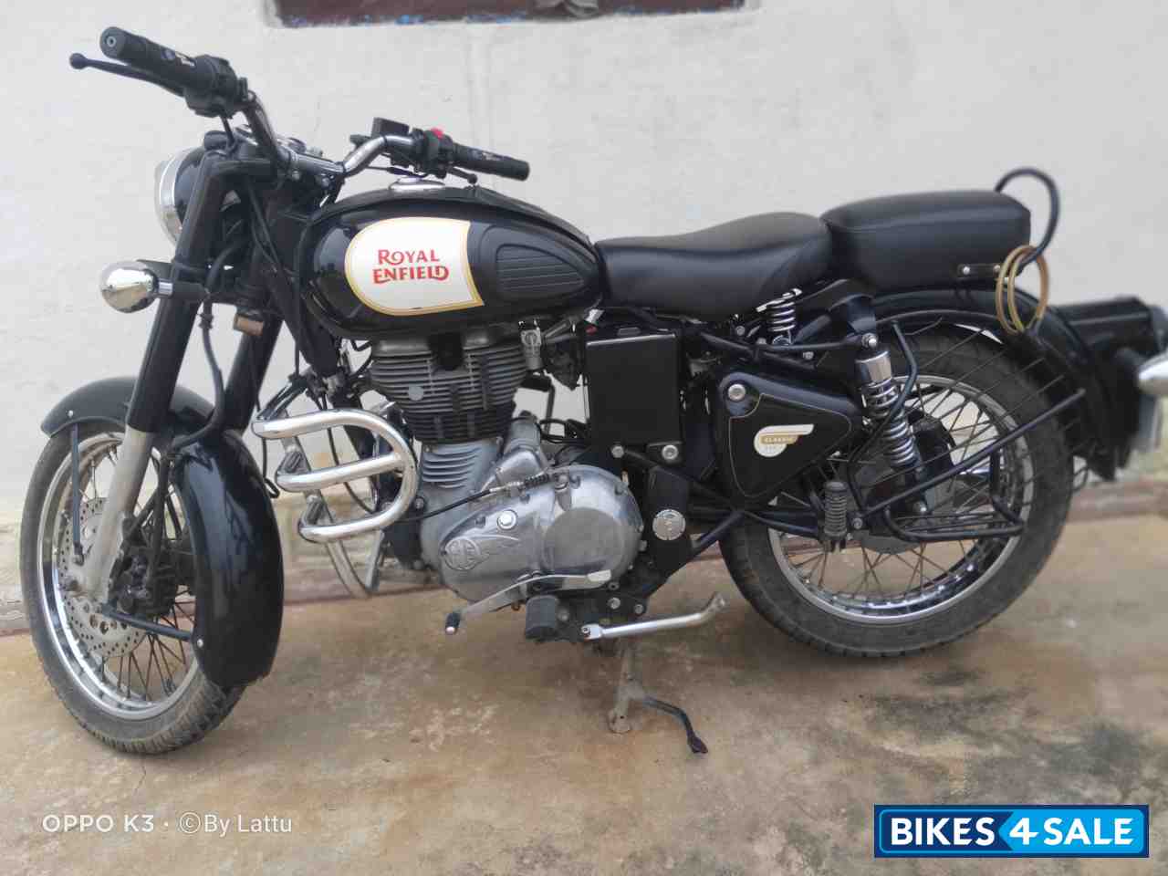 Black Royal Enfield Classic 350