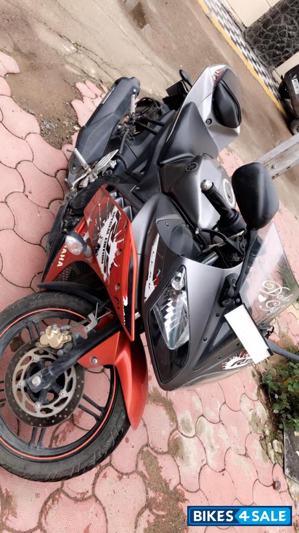 Yamaha YZF R15 V2