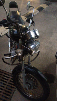 Black Royal Enfield Thunderbird 350