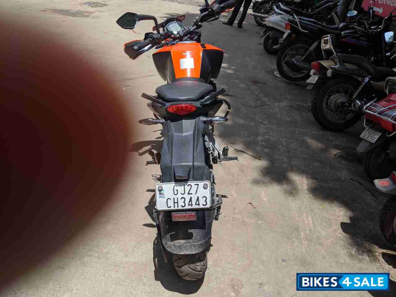 Orange KTM Duke 200