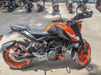 Orange KTM Duke 200