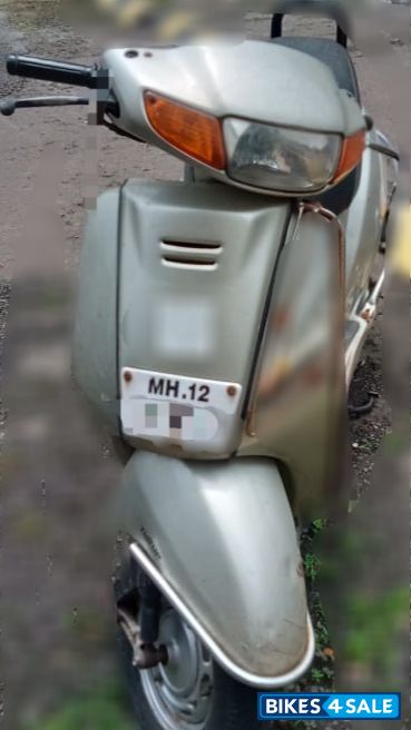 Silver Honda Activa