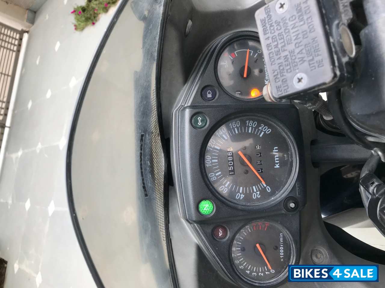 Black Kawasaki Ninja 250R