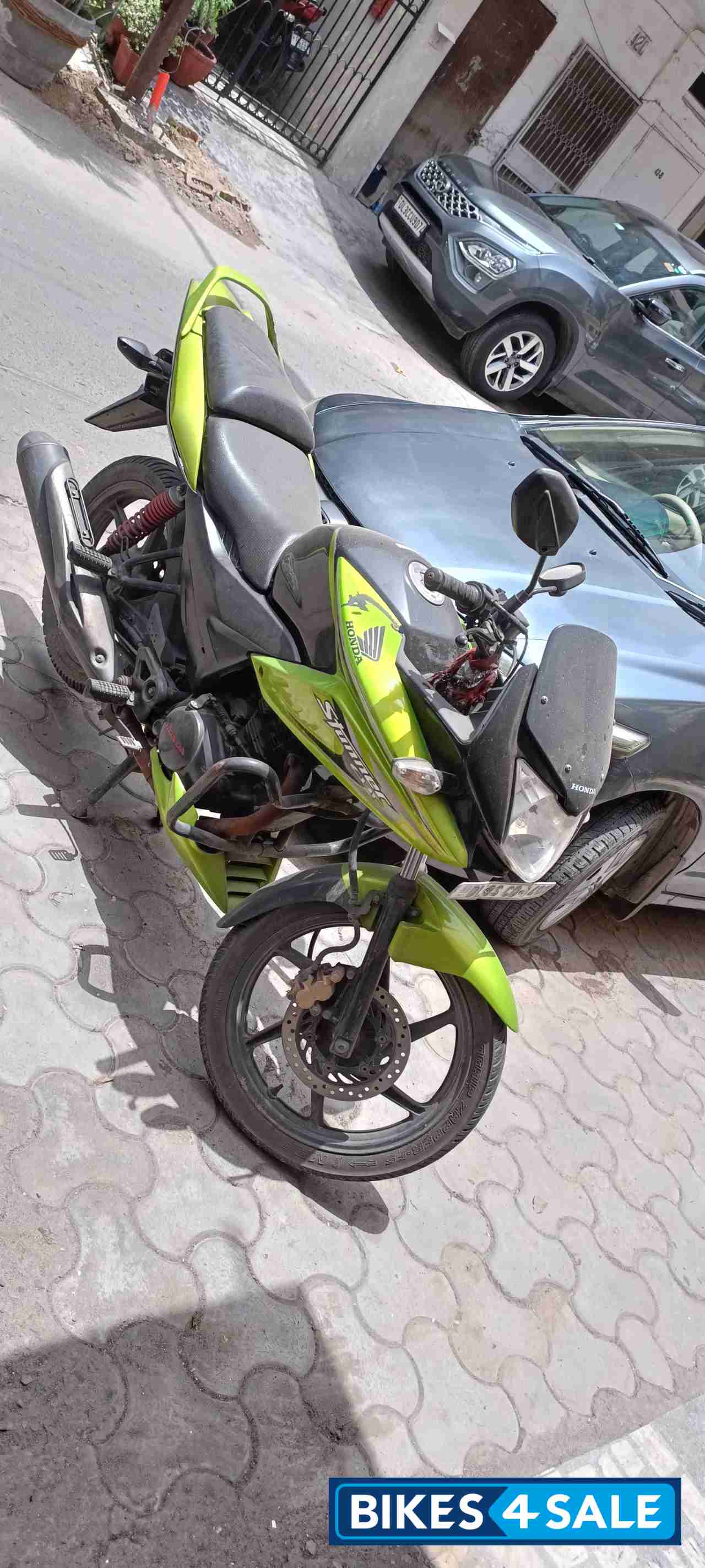 Green Honda CBF Stunner