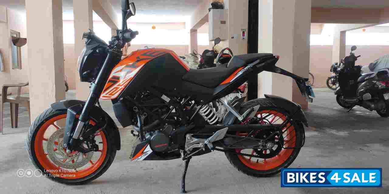 ktm 125 duke orange 2020