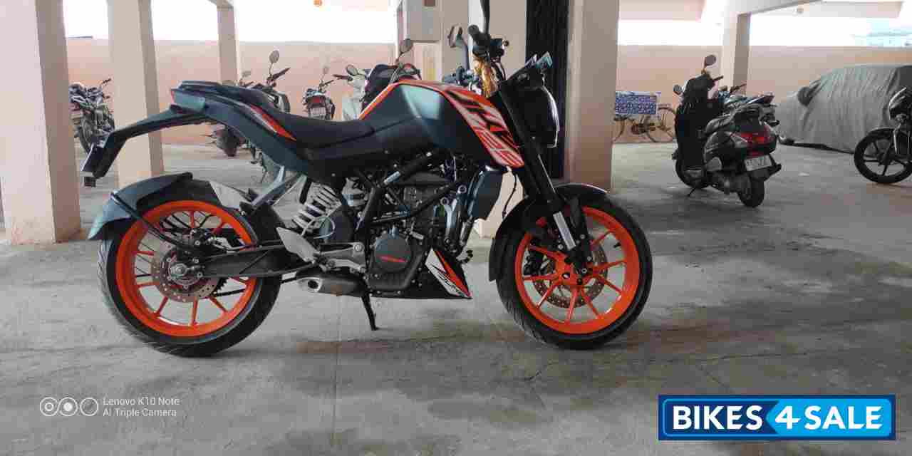 ktm 125 duke orange 2020