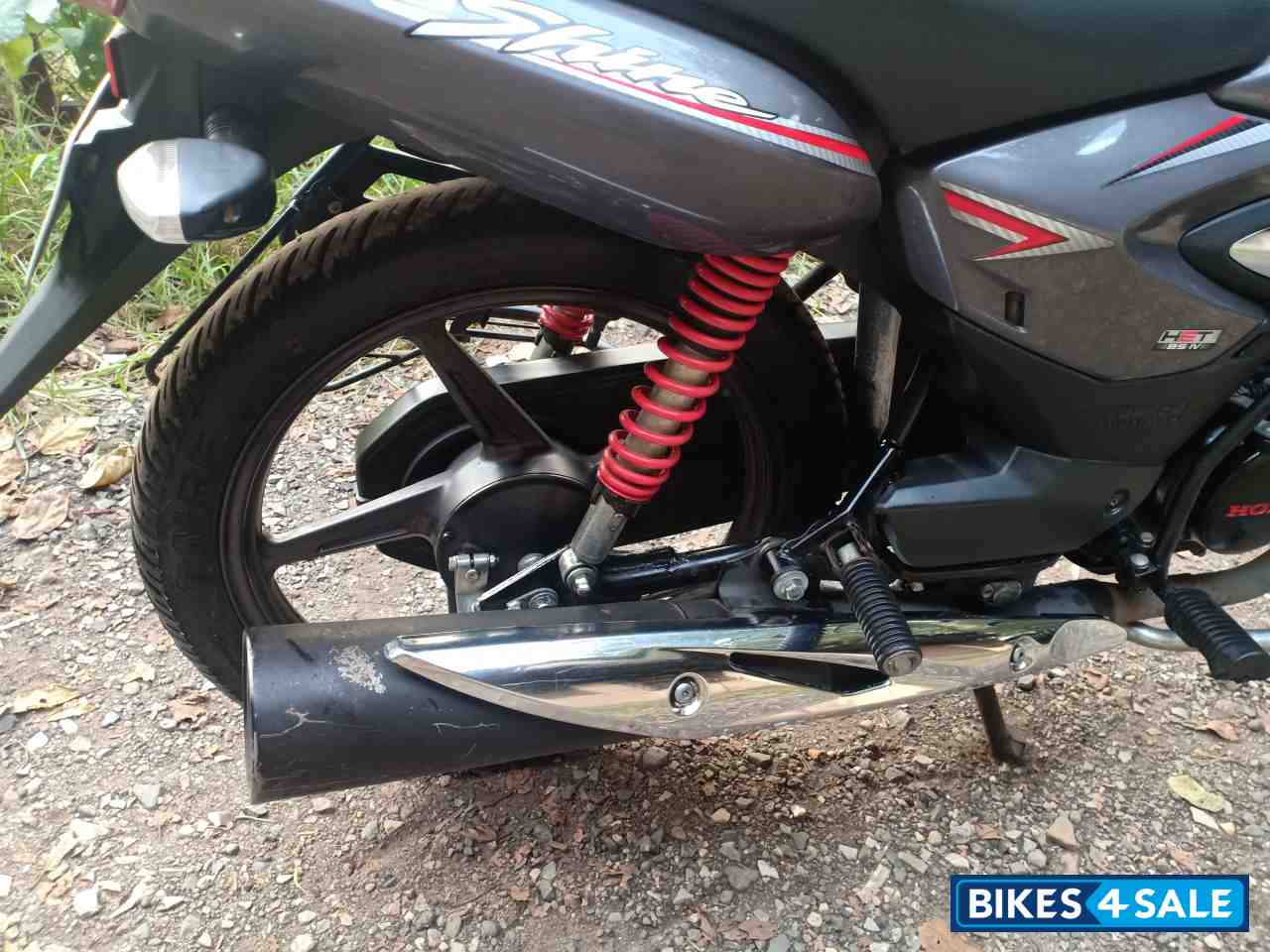 Grey Metallic Honda CB Shine