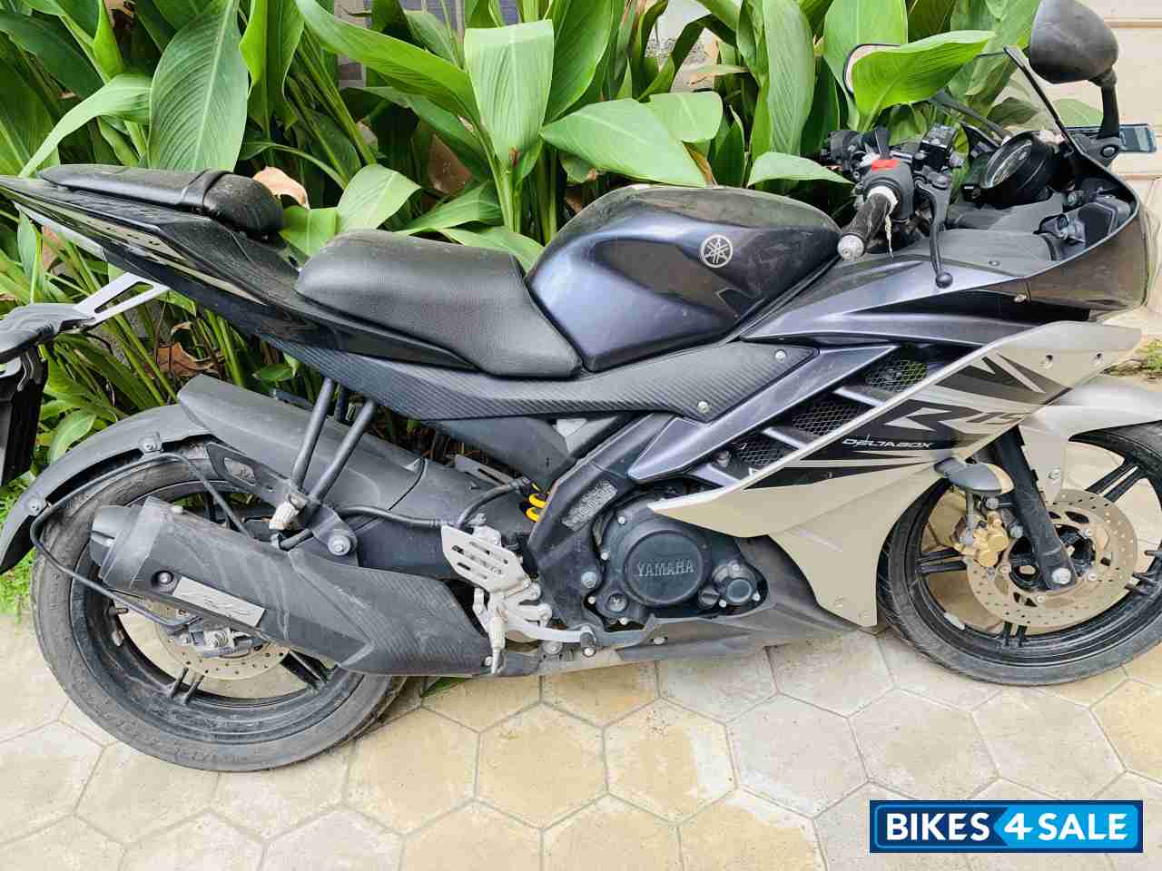 Yamaha YZF R15 V2