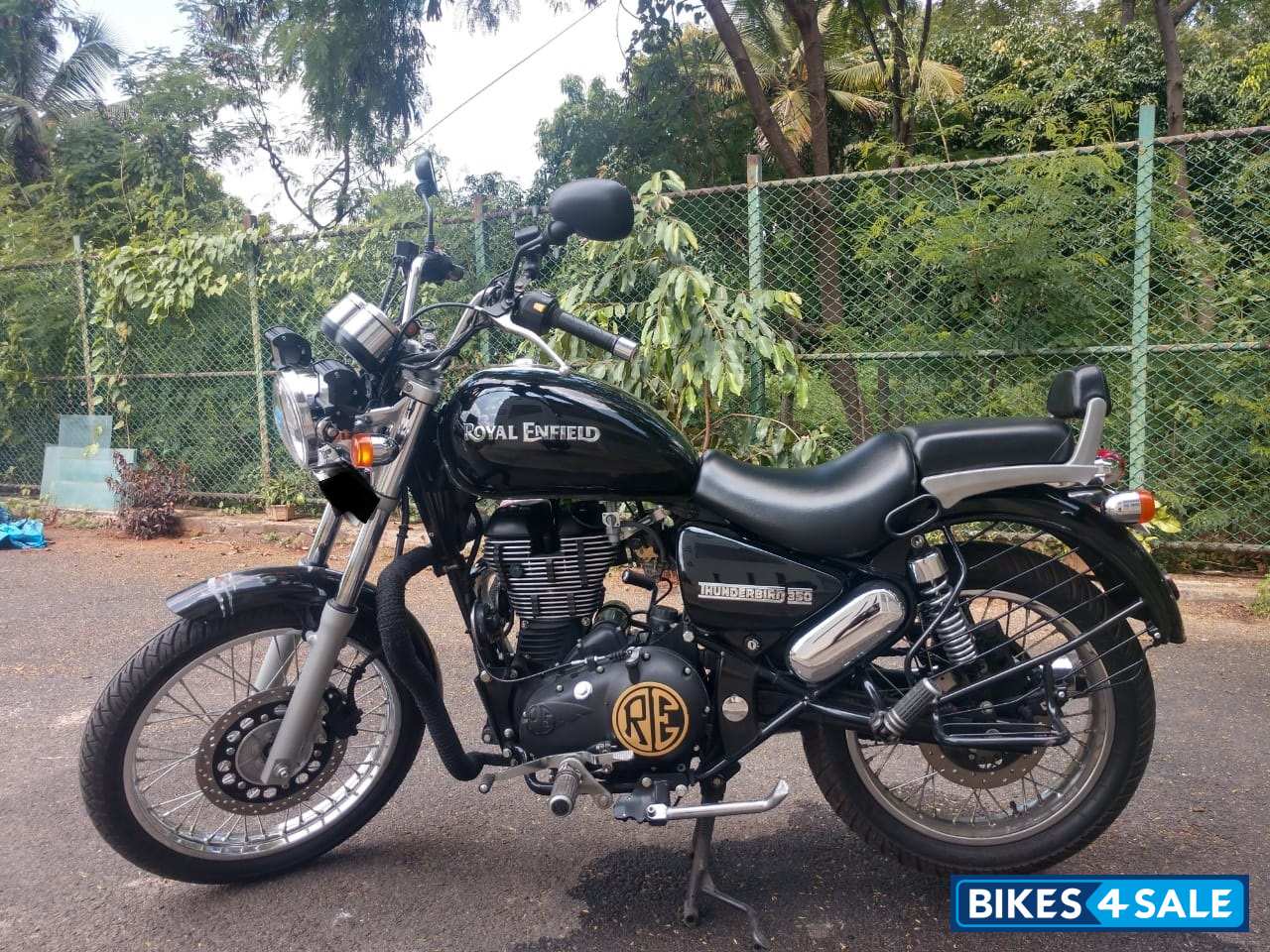 Flicker Black Royal Enfield Thunderbird 350 Flicker Black Royal Enfield Thunderbird 350