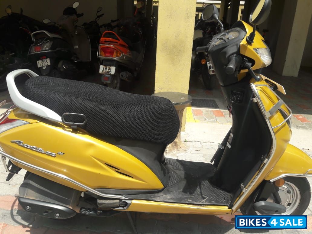Yellow Honda Activa 5G