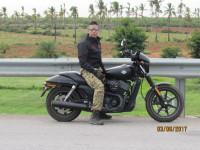 Denim Matt Black Harley Davidson Street 750