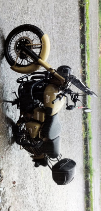 Desert Storm Royal Enfield Classic Desert Storm