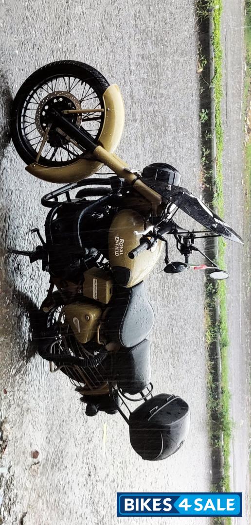 Desert Storm Royal Enfield Classic Desert Storm