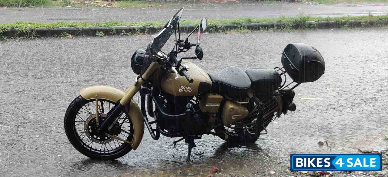 Desert Storm Royal Enfield Classic Desert Storm