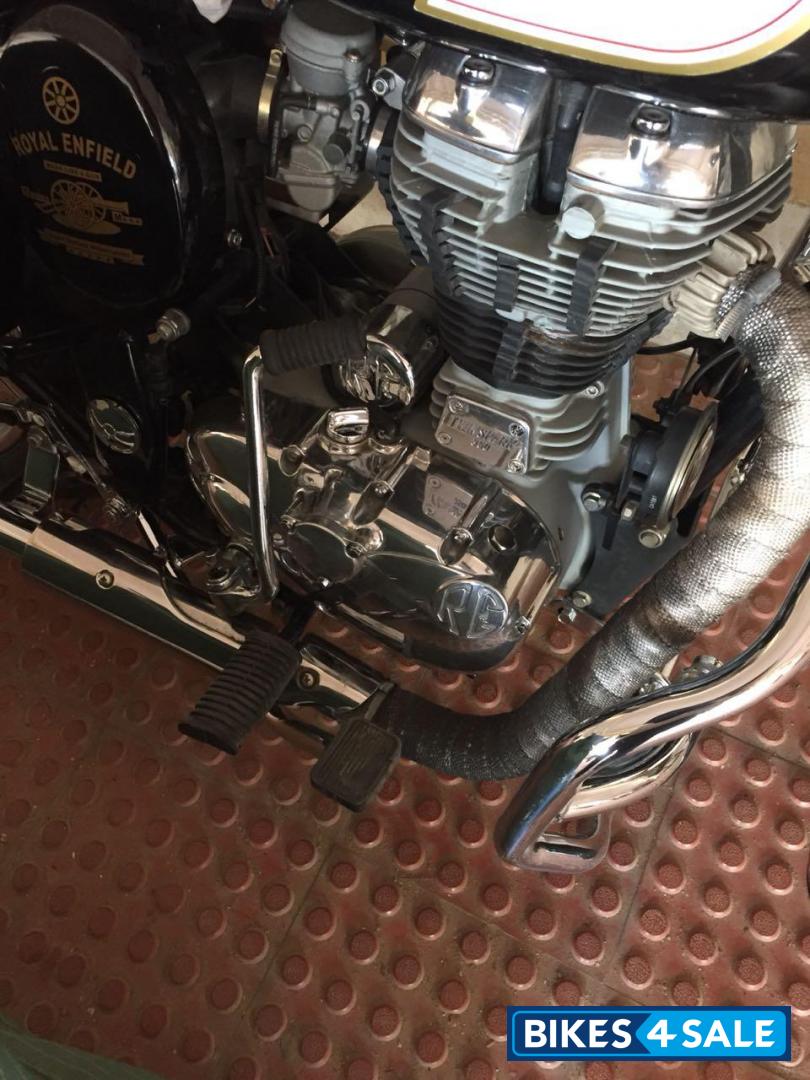 Black Royal Enfield Classic 350