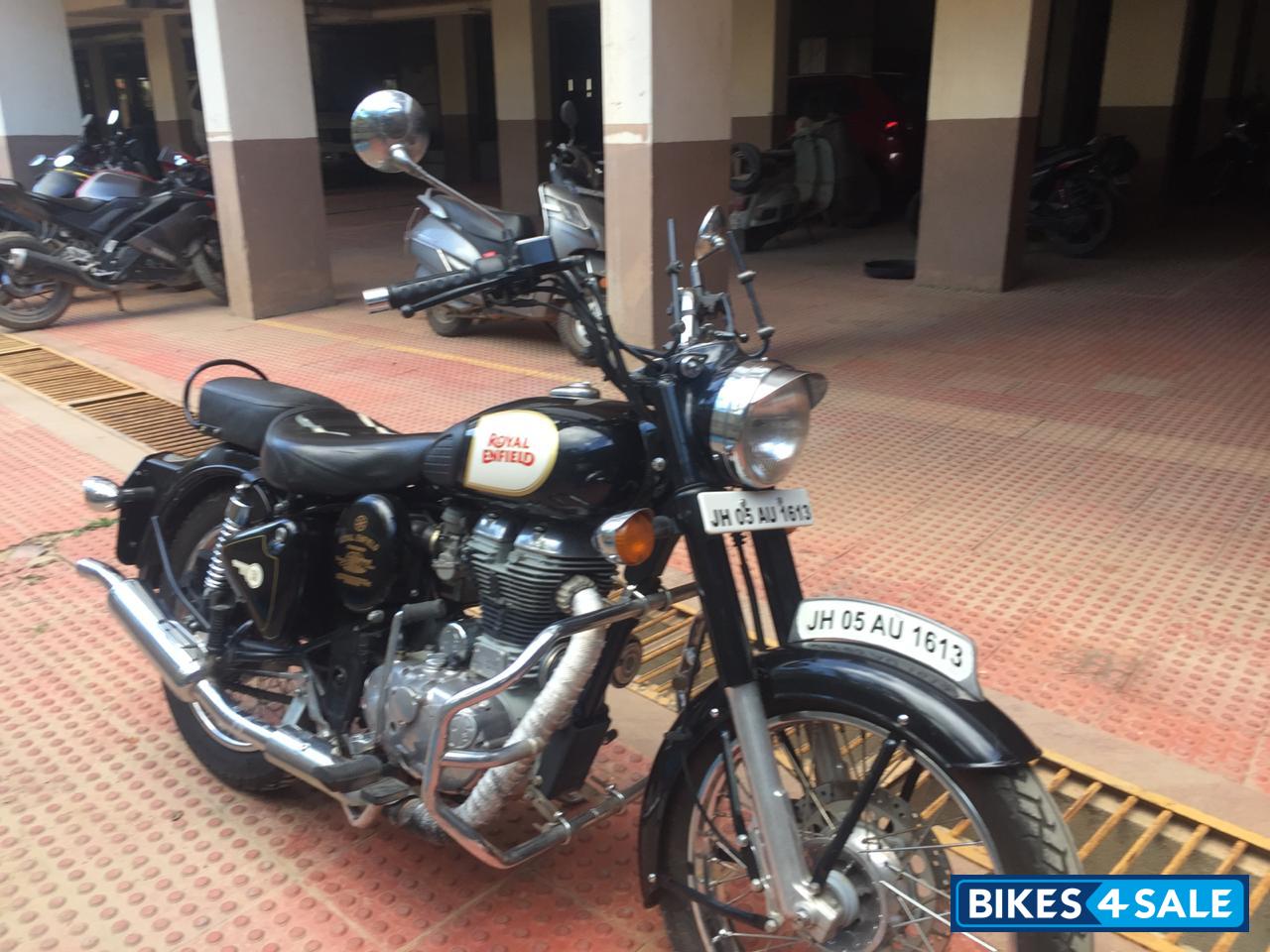 Black Royal Enfield Classic 350