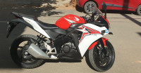 Red/white Honda CBR 150R