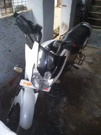 Yamaha Saluto 125