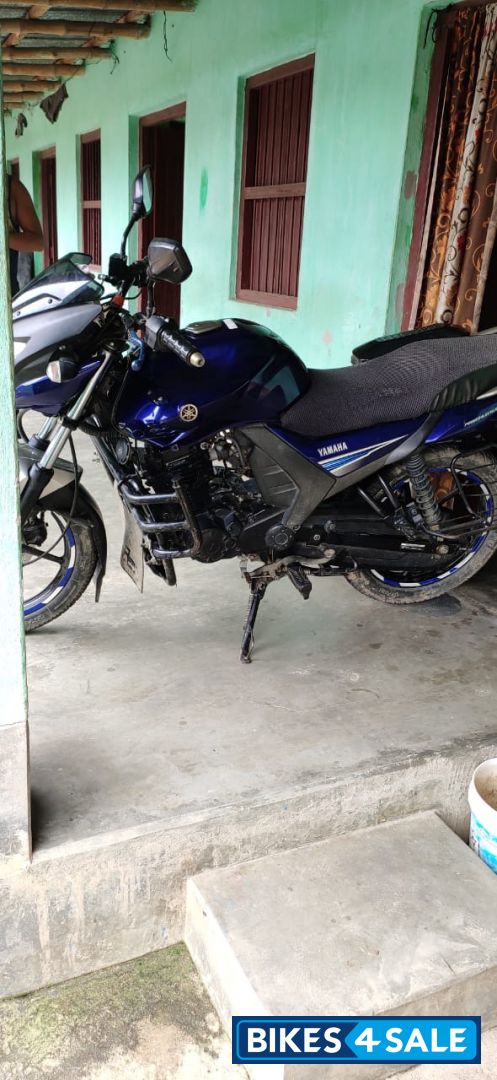 Blue Yamaha SZ-RR