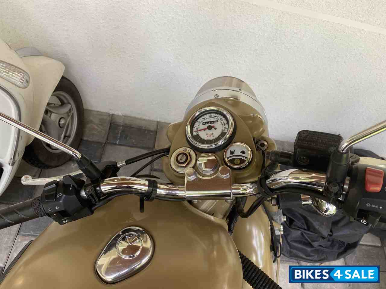 Royal Enfield Classic Desert Storm