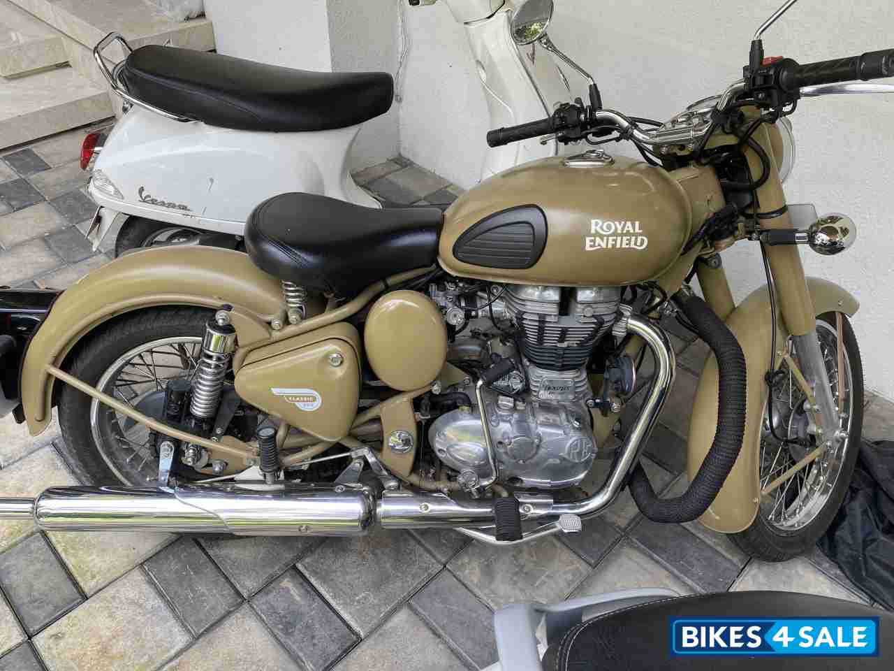 Royal Enfield Classic Desert Storm