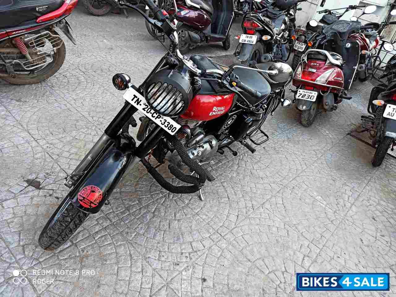 Royal Enfield Classic 350 Redditch Red