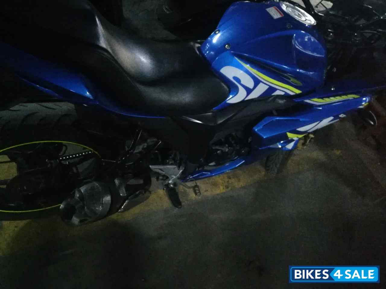 Suzuki Gixxer SF Fi