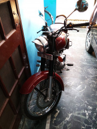 Chestnut Black Royal Enfield Classic 350