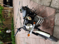 Black Royal Enfield Classic 500