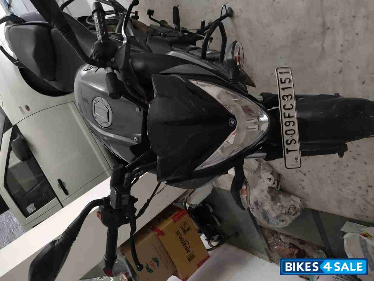 Grey Bajaj Pulsar NS 160 Grey Bajaj Pulsar NS 160