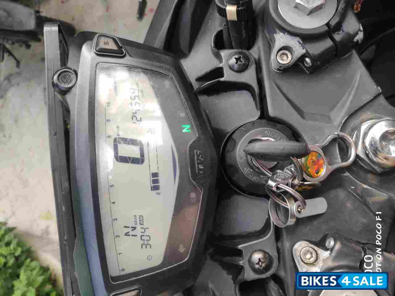 Matt Black TVS Apache RTR 200 4V