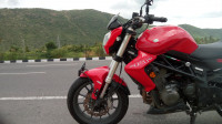 Red Benelli TNT 300