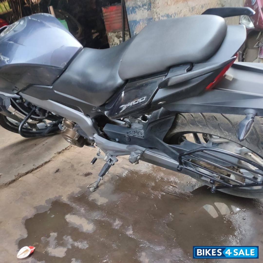 Midnight Blue Bajaj Dominar 400 Disc
