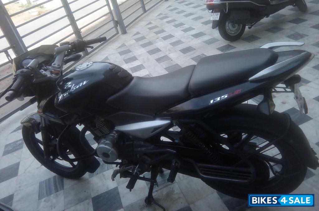 Black Bajaj Pulsar 135LS
