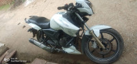 White TVS Apache RTR 180